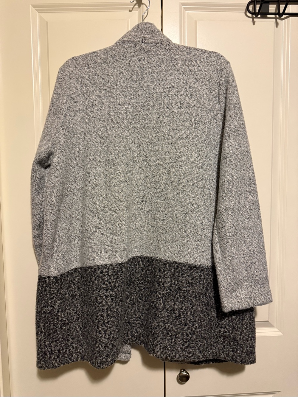 Liz Claiborne Two-Tone Gray Open Cardigan Coat - Picture 3 of 3